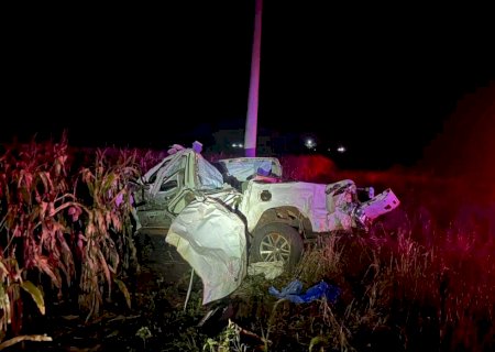 Homem morre após capotar Hilux com 1,8 tonelada de drogas na MS-289>