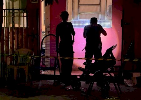 Homem morre durante ataque a tiros e gestante fica em estado grave em Ivinhema>