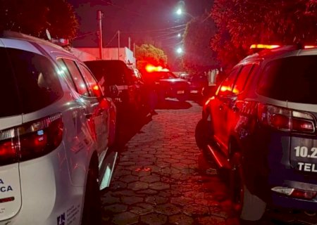 Jovem de 18 anos é morto a tiros no interior da própria casa