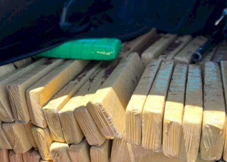 Jovem de 22 anos é preso transportando 400 quilos de maconha>
