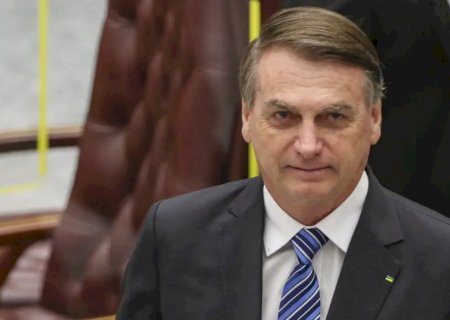 Alexandre de Moraes decide manter Bolsonaro em prisão domiciliar>