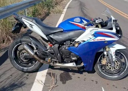 Homem morre após bater moto de alta cilindrada em proteção de estrada em MS>