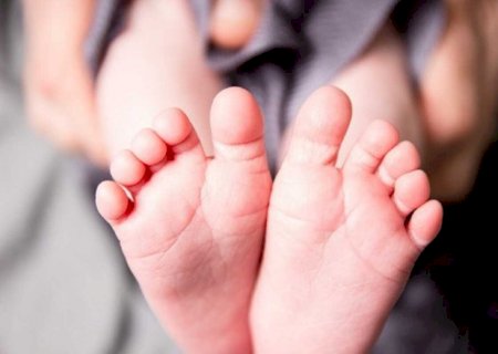 Bebê de 5 meses é morto com golpes de foice e mãe fica gravemente ferida em Aral Moreira>