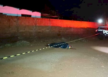 Homem é assassinado a tiros em rotatória de Dourados>