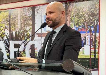 Gilberto Segóvia tem indicação atendida com construção de estacionamento na Dom Pedro II>