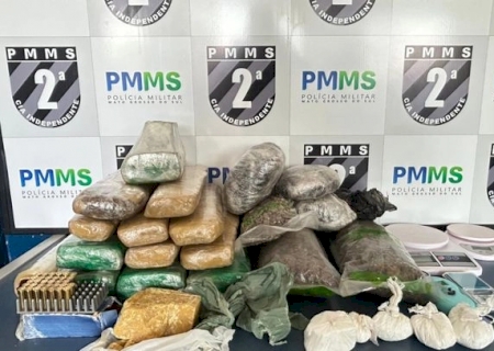 PM desarticula ponto de distribuição de drogas e prende quatro pessoas em Caarapó>