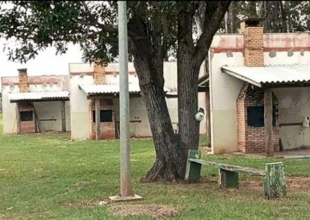 Corpo carbonizado é encontrado em Balneário Municipal de Naviraí>