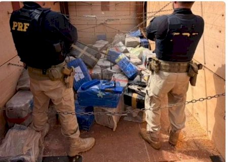 Caminhoneiro foge para matagal, mas é preso com 3,2 toneladas de maconha>