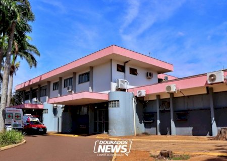 Homem é esfaqueado nas costas e internado no HV>