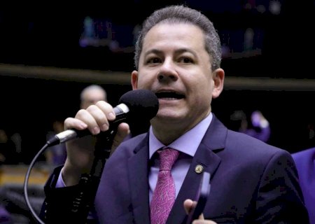Deputado que agendou encontro de Vorcaro e Mendonça é alvo da PF