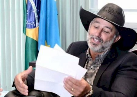 STJ manda retomar ação contra prefeito acusado de se promover em festas bancadas pelo município>