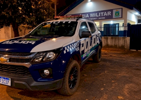 Mulher é agredida pelo marido com pedaço de ferro em Juti>