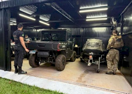 PF confisca R$ 50 milh&otilde;es de traficantes e cumpre 15 mandados na fronteira>