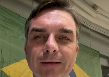 Flávio saiu pela Argentina e passou pelo Equador antes de seguir para Miami