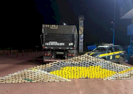 PRF apreende mais de 700 quilos de cocaína em caminhão na BR-262