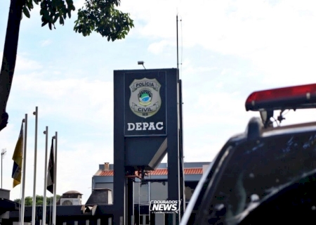 Motorista de aplicativo é preso após mostrar órgão genital a mulher e adolescente em Dourados