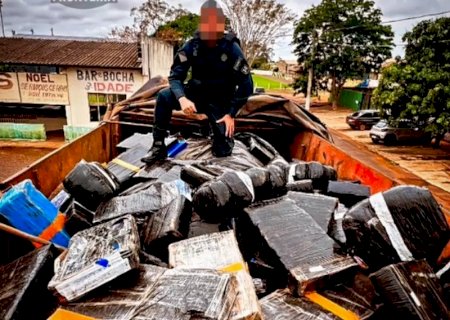 PM apreende 2,5 toneladas de maconha em carga de couro bovino>